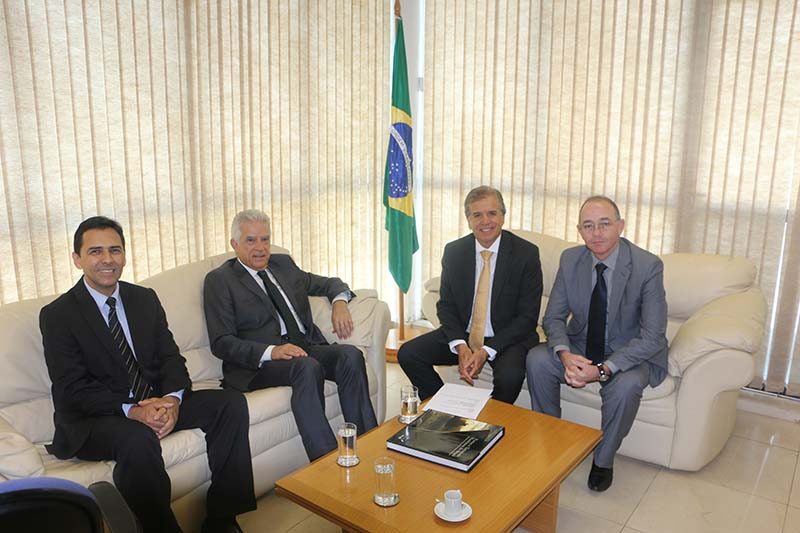 NOVA POLIGONAL: Ministro dos Portos recebe vereadores de Paranaguá